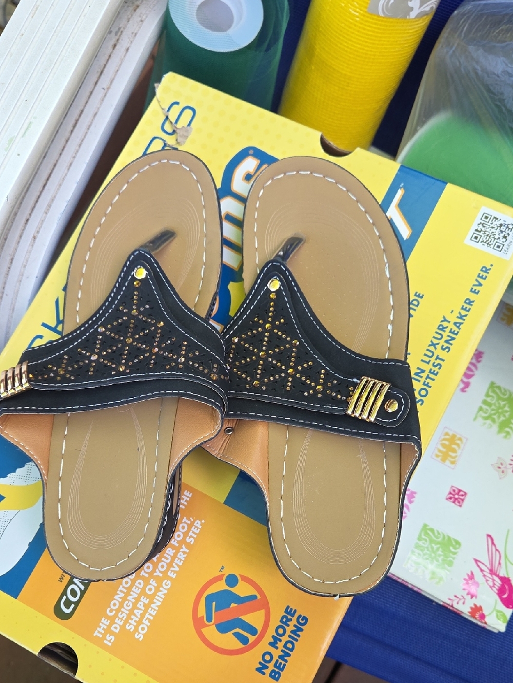 Girls' Black and Tan Beaded Slide Sandals